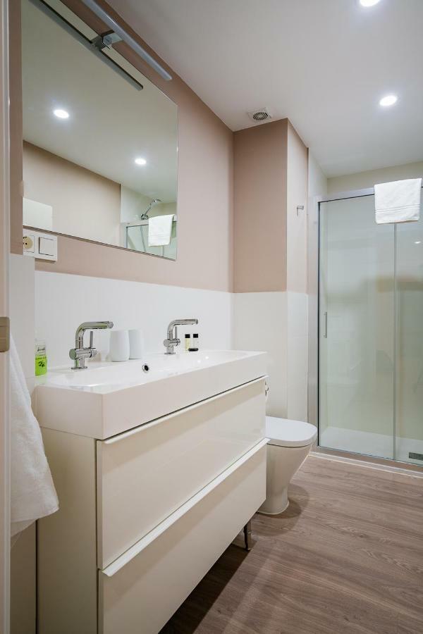 Exclusive Quietness In The Heart Of Madrid With Public Parking, Breakfast, 2 Bathrooms Eksteriør bilde